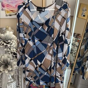 Antthony Women's Abstract Blue and Tan Blouse